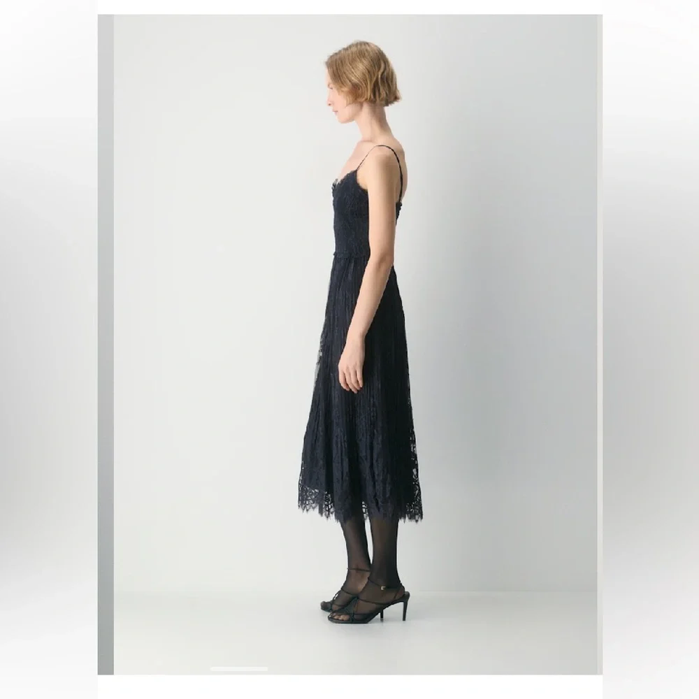 NEW Aritzia Black Tuberose Lace tiered Midi Dress Size M - Picture 3 of 13